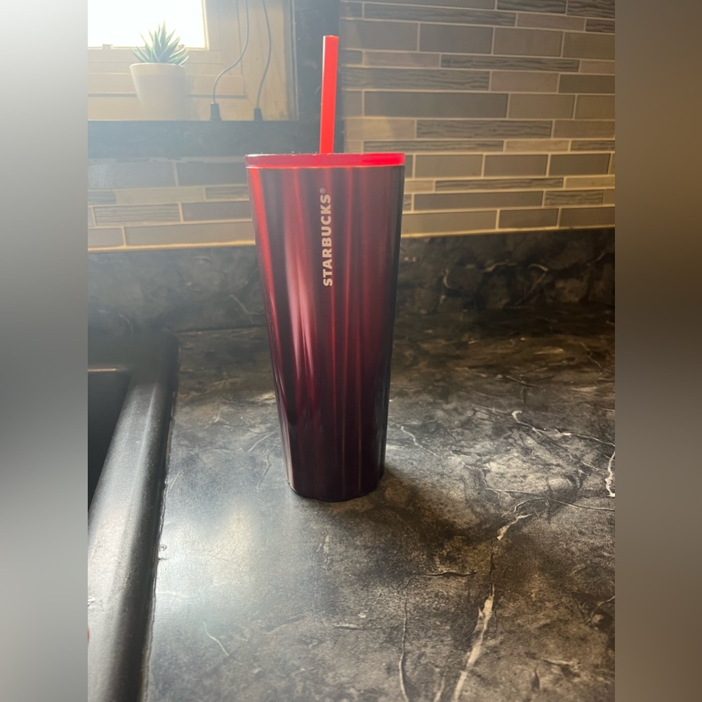 LIMITED EDITION | Starbucks Holiday Red Tumbler Cup - 24oz - Picture 1 of 3